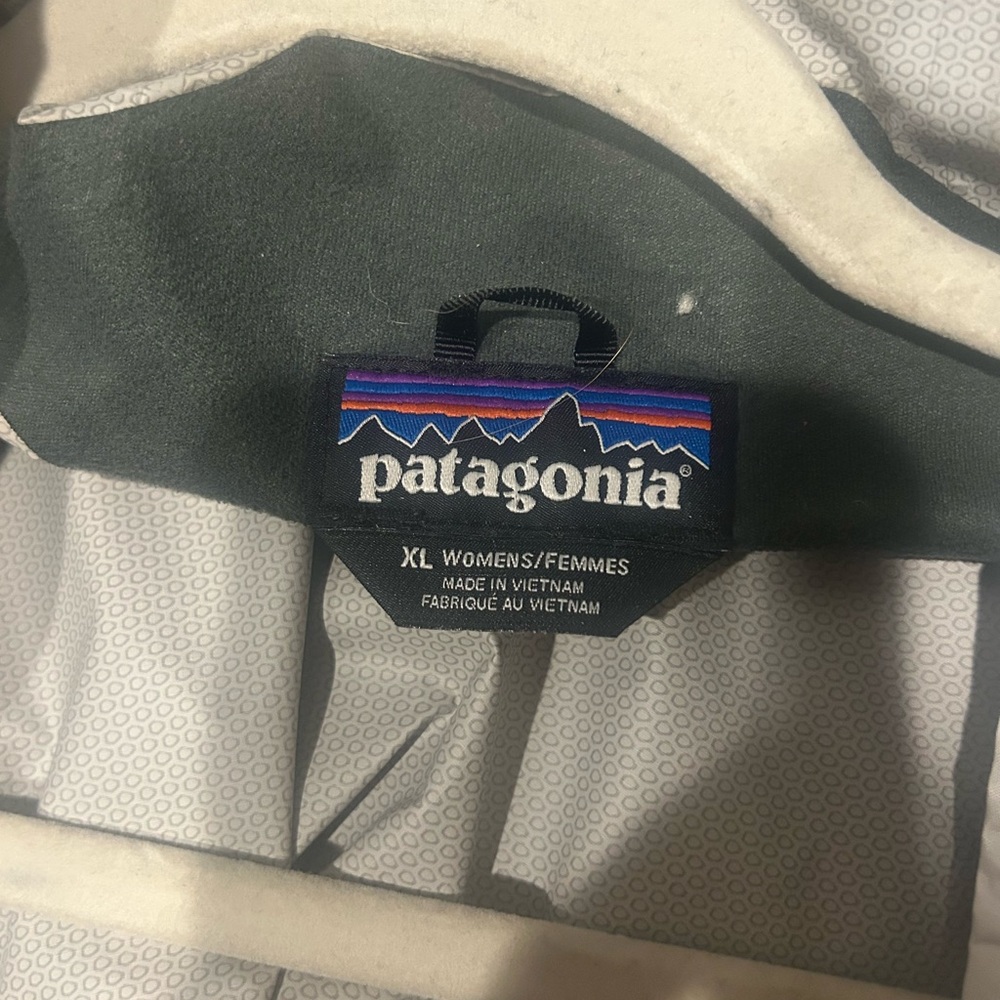 Patagonia Torrentshell Jacket - image 3